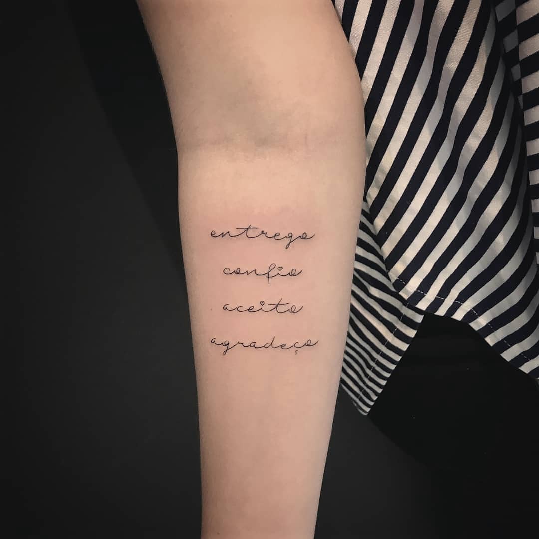 Traço fino: a tatuagem no estilo Fineline - Blog Tattoo2me