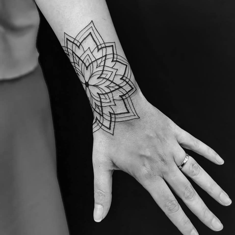 Mandala O que é e quais seus significados na tattoo Blog Tattoo me